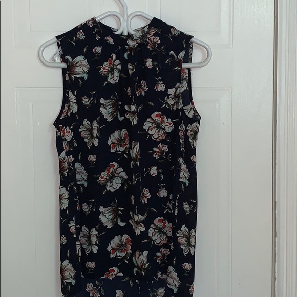 Blouse.  High neck. - Picture 1 of 5